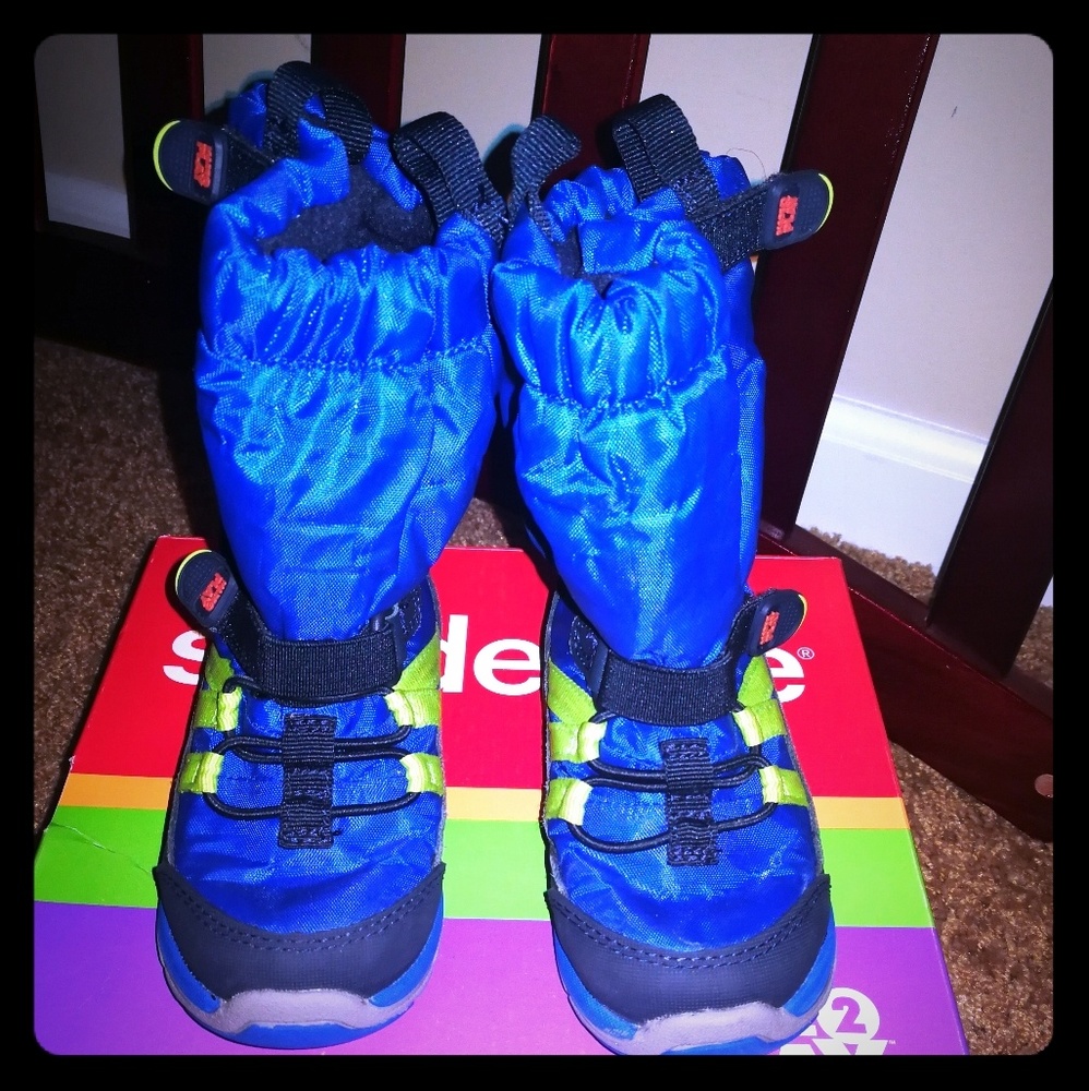 Blue Sneaker boot for boys